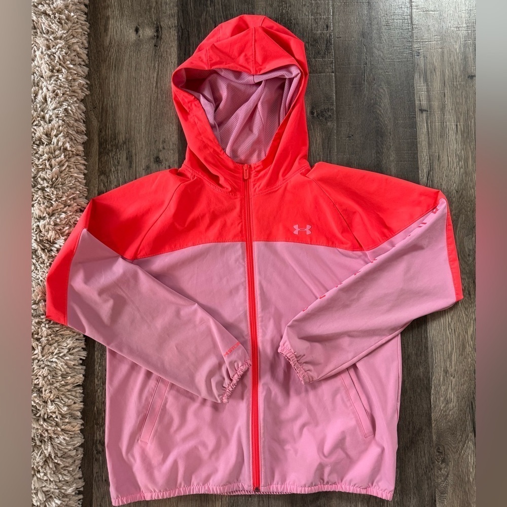 WOMENS UNDER ARMOUR JACKET SIZE LARGE - Picture 1 of 6